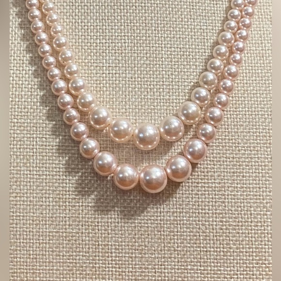 Vintage Graduated Champagne Pink Pearl Necklace - Picture 3 of 4